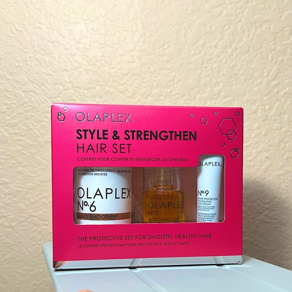 Olaplex Style & Stengthen Hair Set - Picture 2 of 3